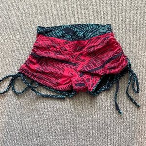 Liquido active shorts.